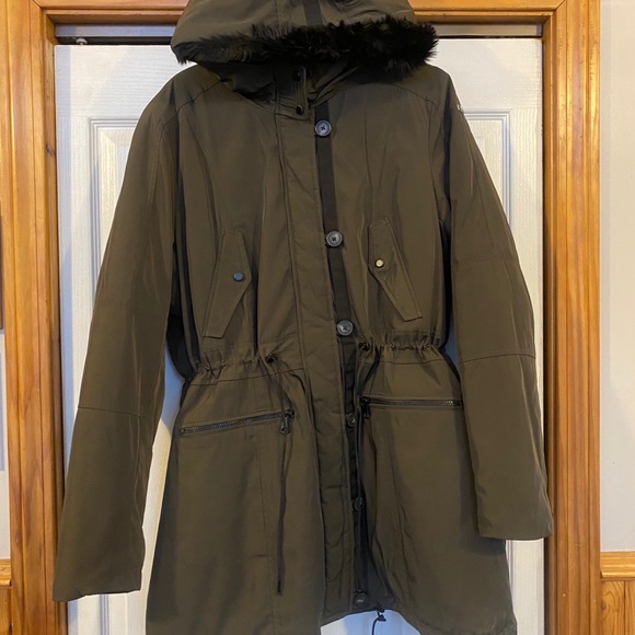 Andrew Marc Jackets & Blazers - Andrew Marc Winter coat